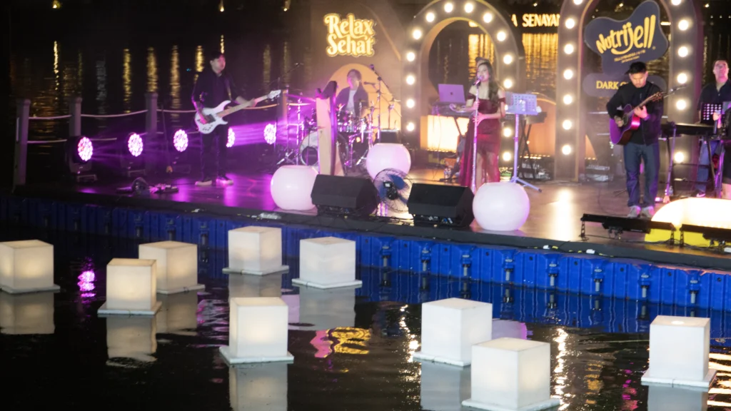 panggung apung untuk event