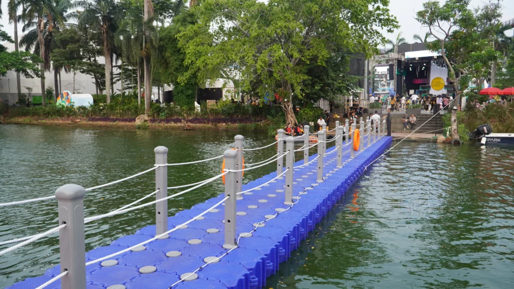 Dampak Positif Jembatan Apung