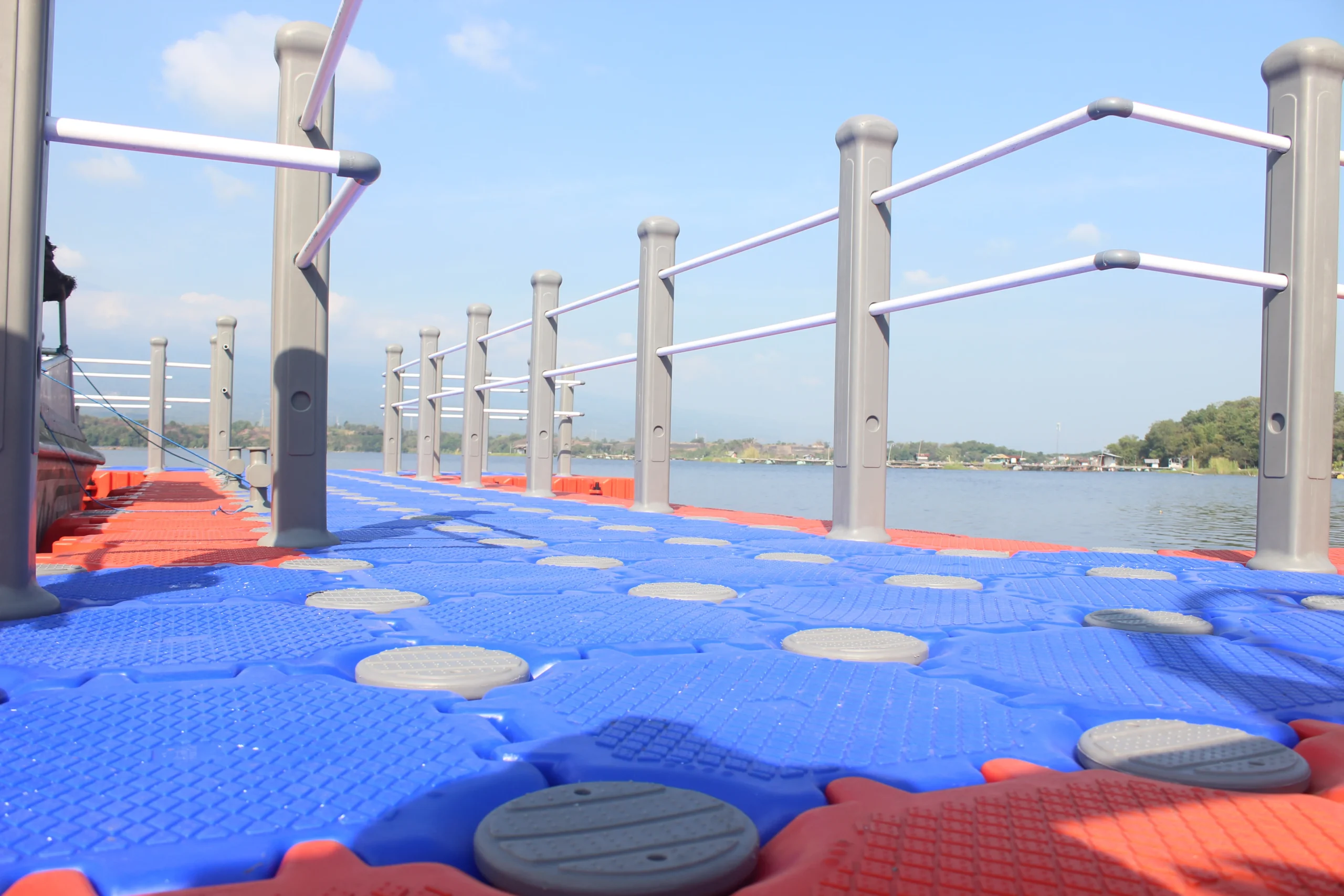 Dampak Positif Jembatan Apung