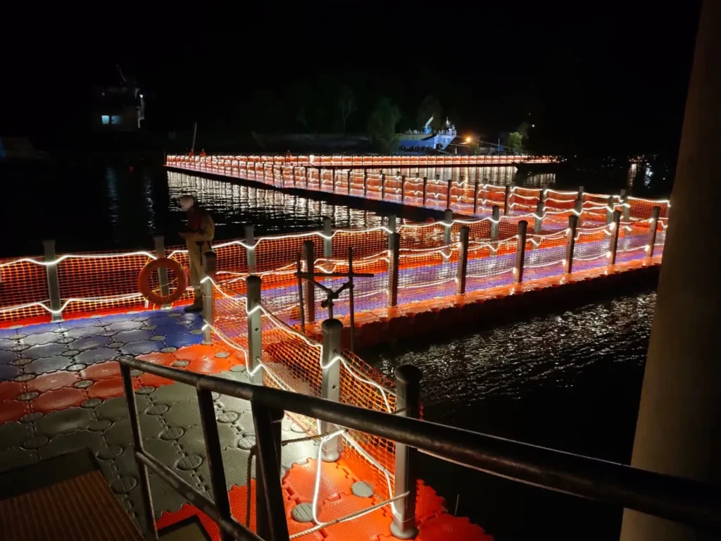 Dampak Positif Jembatan Apung