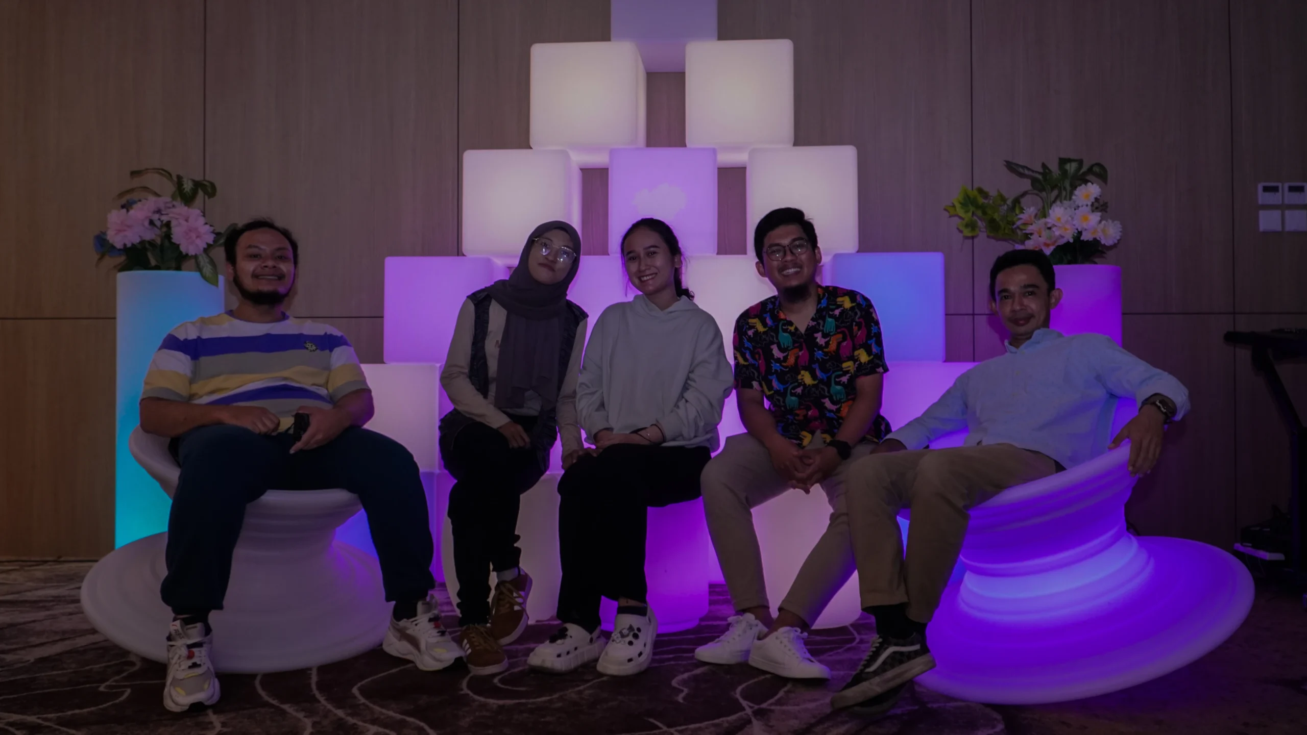 portofolio led furniture rentalink