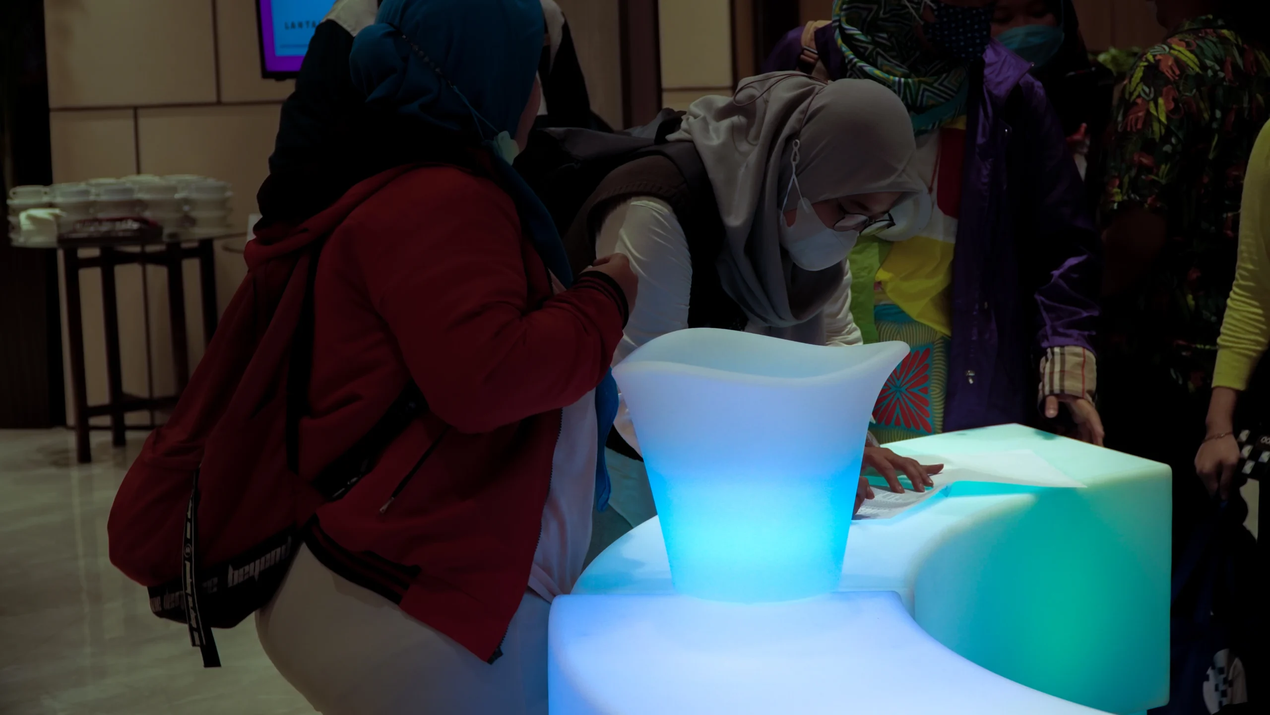 portofolio led furniture rentalink