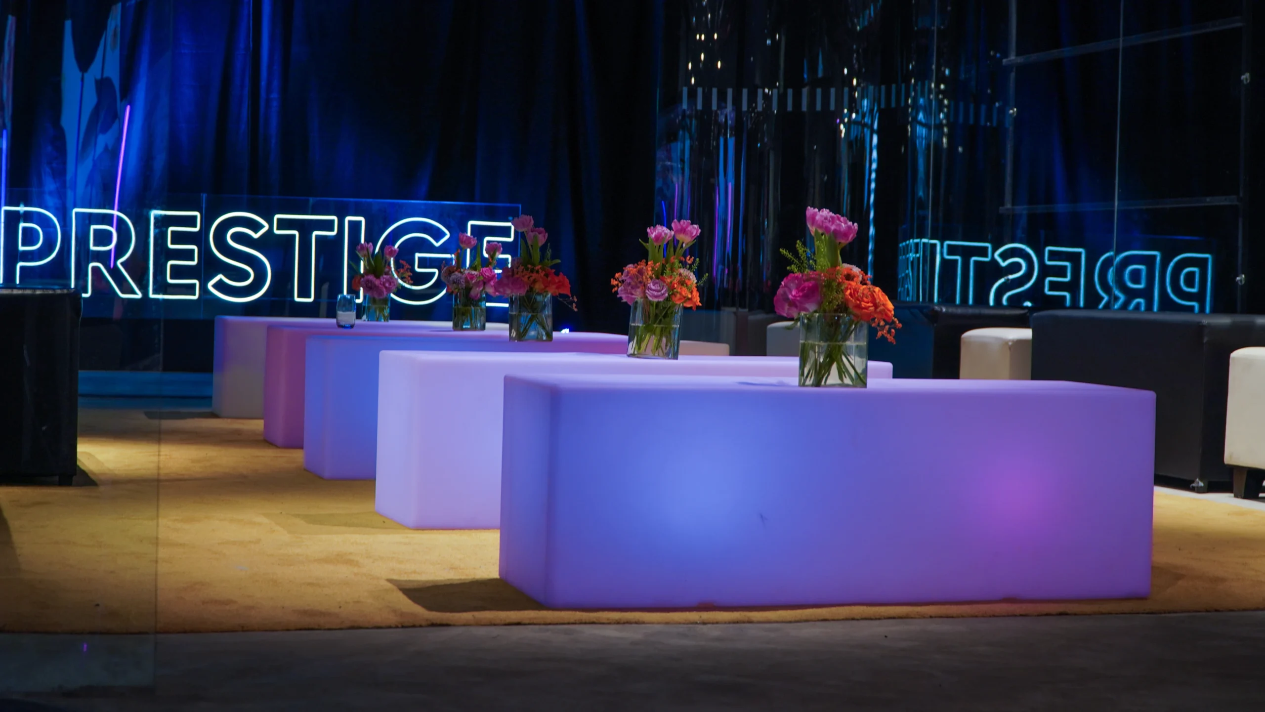 portofolio led furniture rentalink