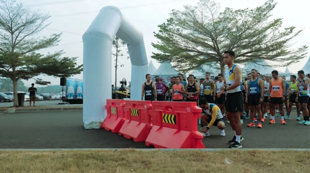 manajemen keamanan event lari water road barrier